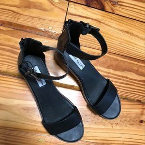 Steve Madden 7.5 Leather Ankle Strap Sandal Heels